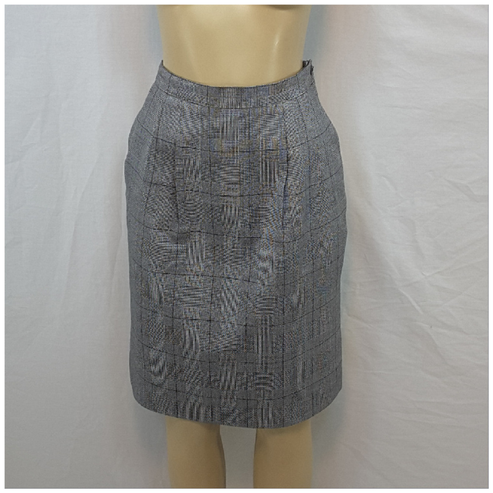 NEW YORK & CO, POCKETS Checkered Skirt, size 11 - Picture 4 of 8